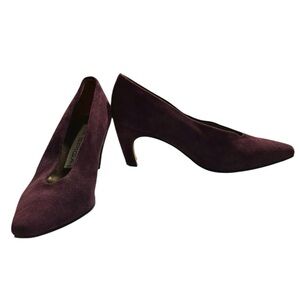 Via Spiga Plum Suede Classic Pumps – Size 6